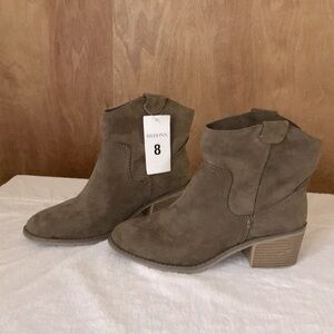 NWT Merona Khaki Sawyer Western Style Booties, Sz 8